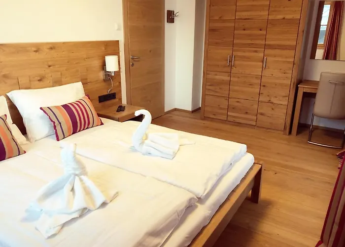 The Lodge, アパート ザールバッハ・ヒンターグレム